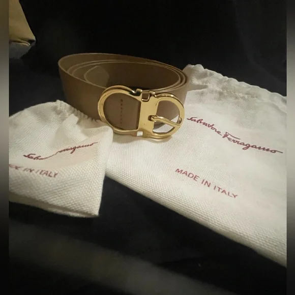 Salvatore Ferragamo beige belt women’s
